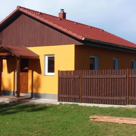 S Bazenem Orlik Holiday home *