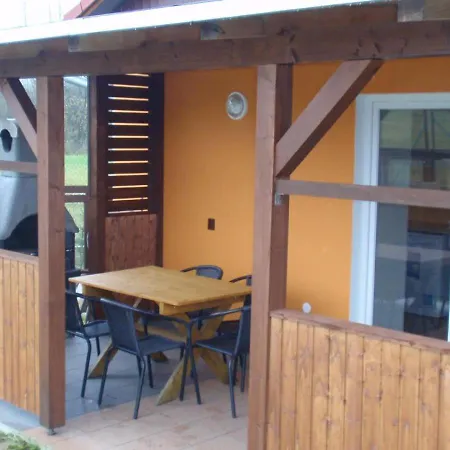 S Bazenem Orlik Holiday home